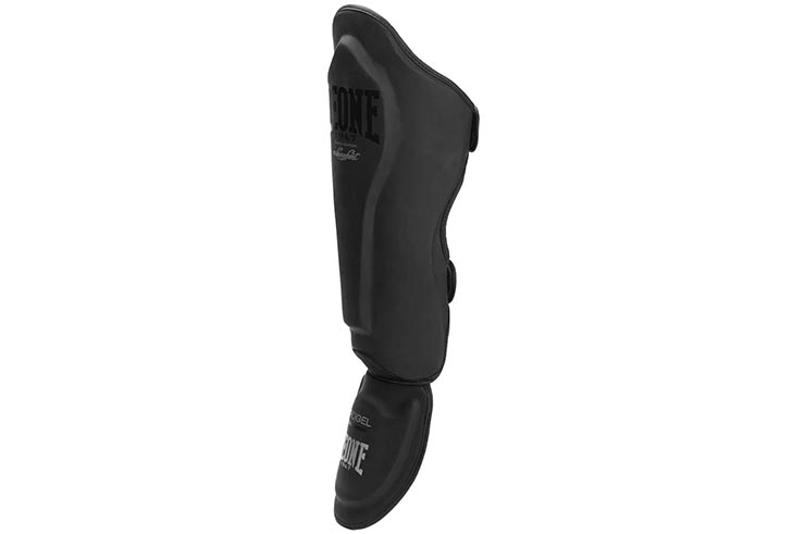 Step & shinguards - Black Edition, Leone