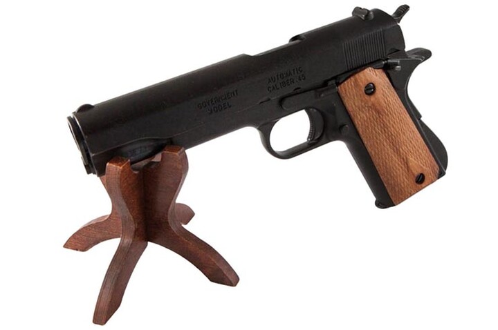 Pistola em Aço, Coronha em Madeira - Réplica M1911