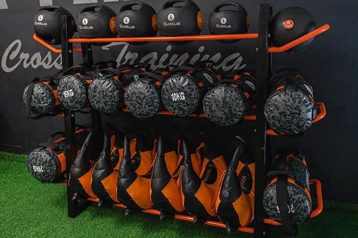 Rack Multifunções, Sveltus