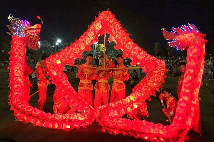 Dragão Luminoso - Vermelho e Dourado, 7 Pessoas