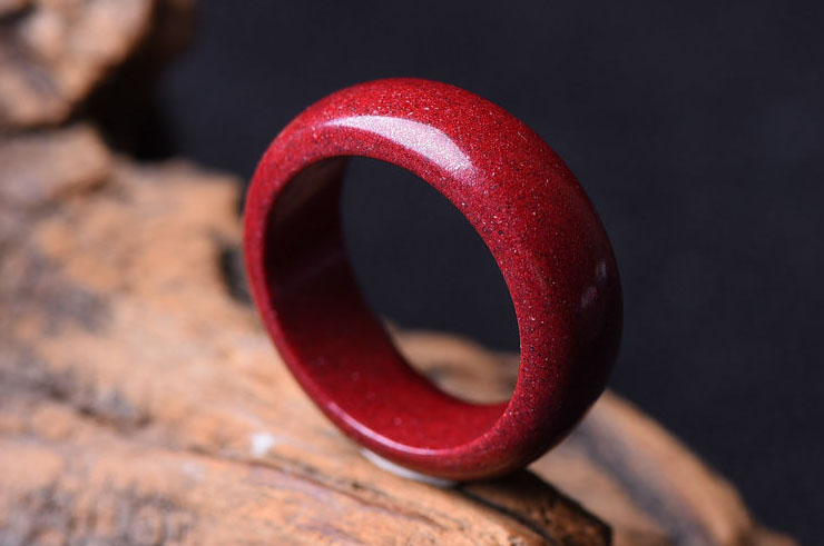 Anillo, Cinabrio Rojo