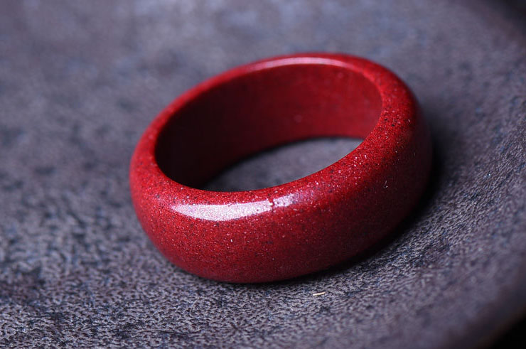 Anillo, Cinabrio Rojo