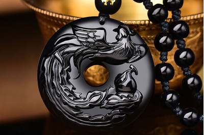Obsidian Torus Necklace, Phoenix Engraving - 6 mm Pearls Obsidian Torus Necklace, Phoenix Engraving - 6 mm Pearls