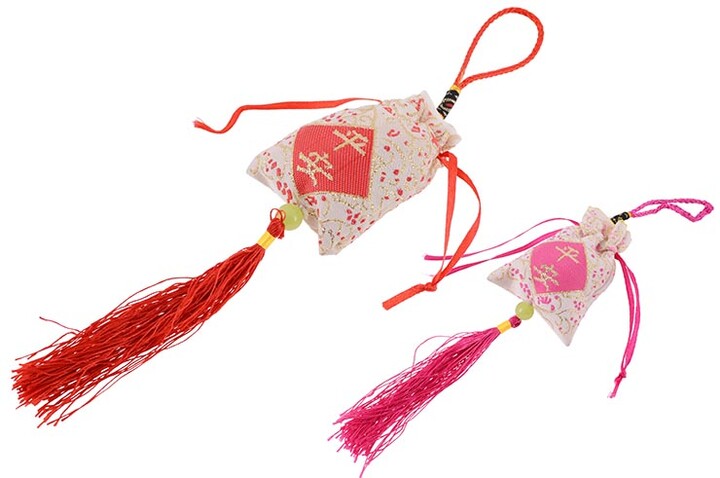 Porte bonheur Chinois, Sac avec pompon