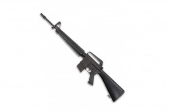 Rifle de asalto de metal y plástico, Réplica M16A1