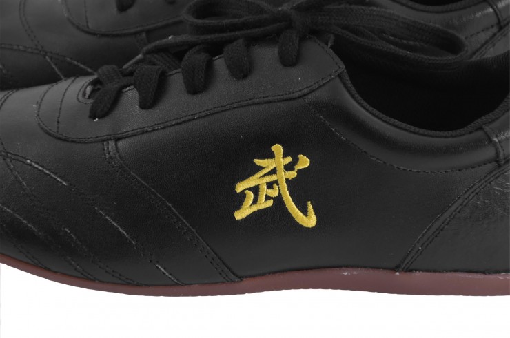 Zapatos negros "Wu" Taolu (decoloraciones blancas)