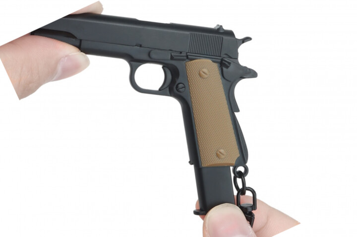 Chaveiro Pistola, Semifuncional