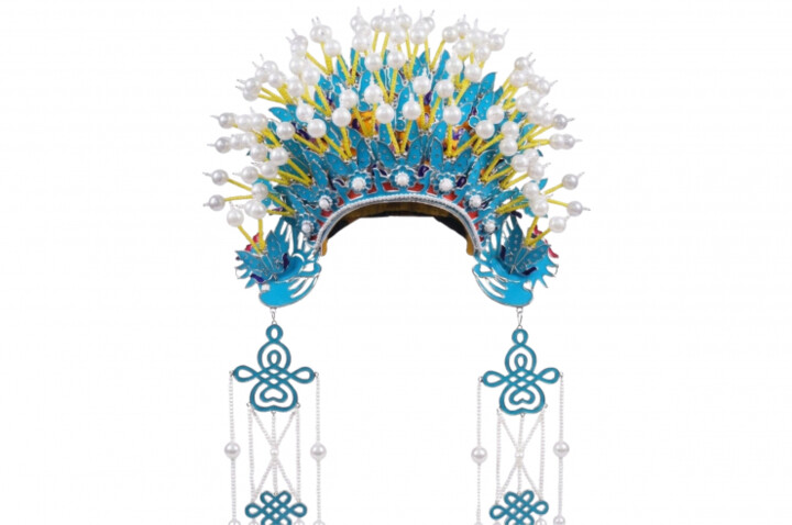 Traditional Chinese opera costume, Tuan Hua - Embroidered floral motifs