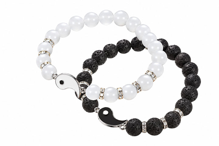 Yin-Yang bracelets, Duo of stones