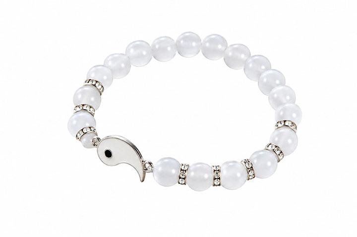 Yin-Yang bracelets, Duo of stones